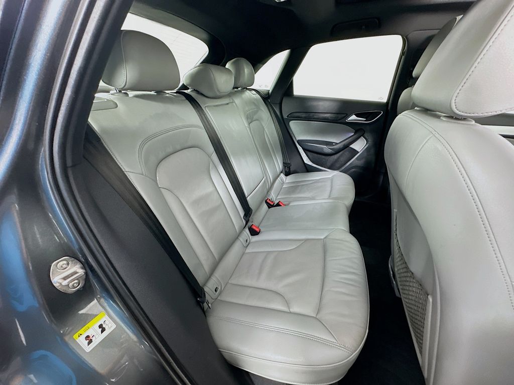 Thumbnail: 2018 Audi Q3 - 27