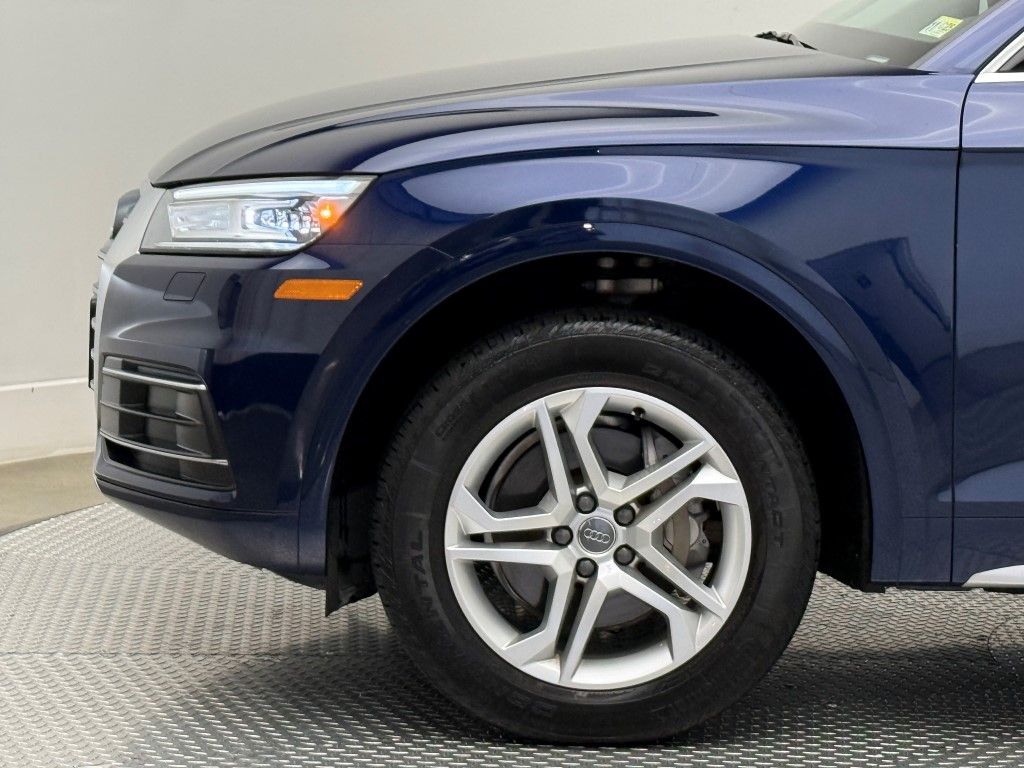 Thumbnail: 2019 Audi Q5 - 8