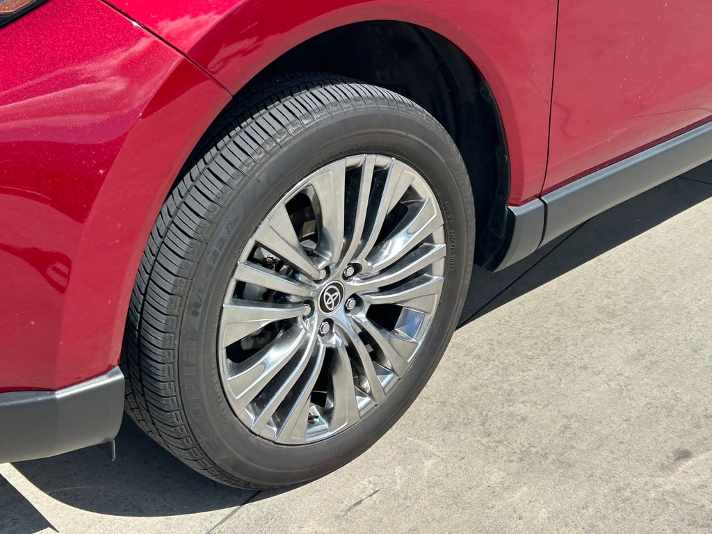 Used 2024 Toyota Venza SUV