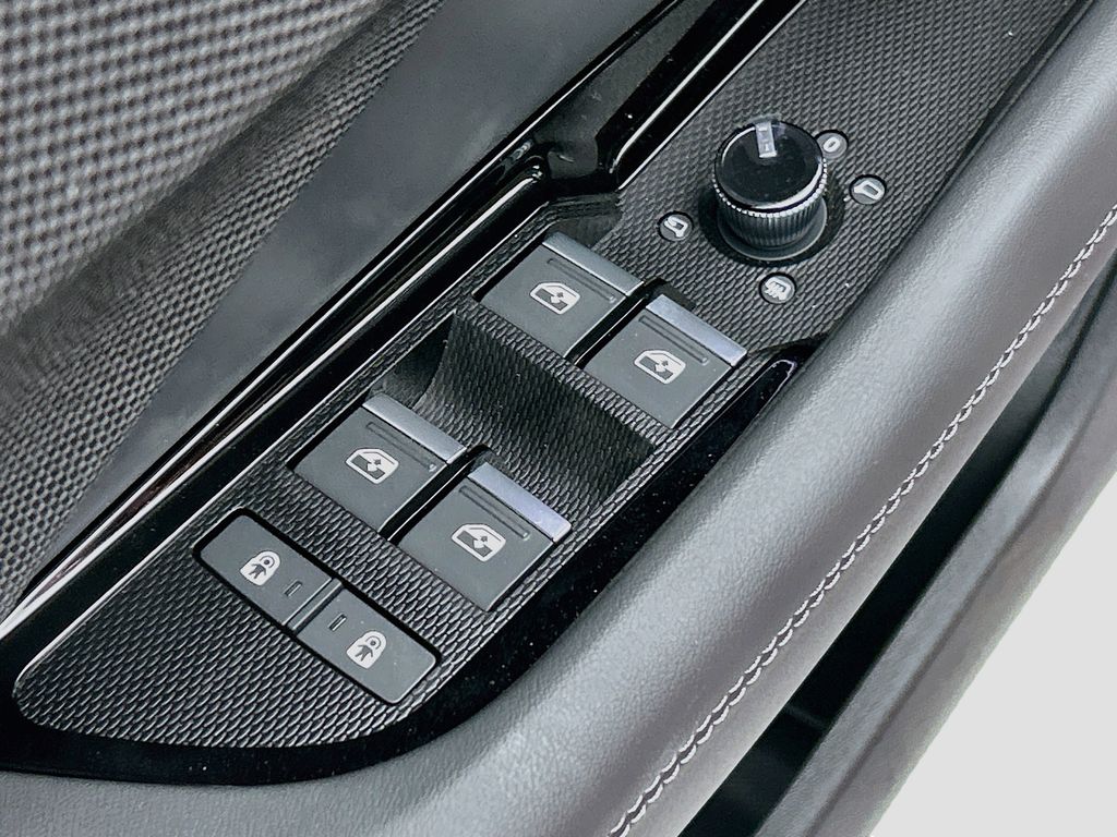 Thumbnail: 2026 Audi Q3 - 22