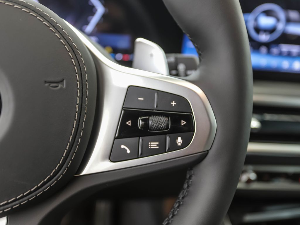 Thumbnail: 2026 BMW X5 - 14