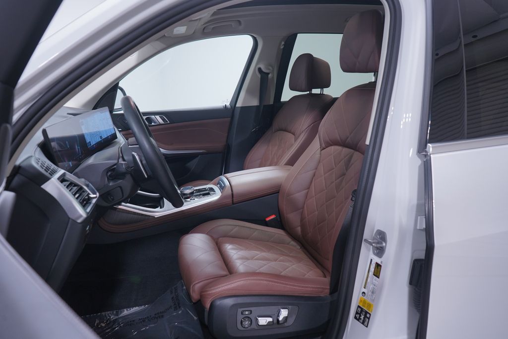 2023 BMW X7 xDrive40i 7
