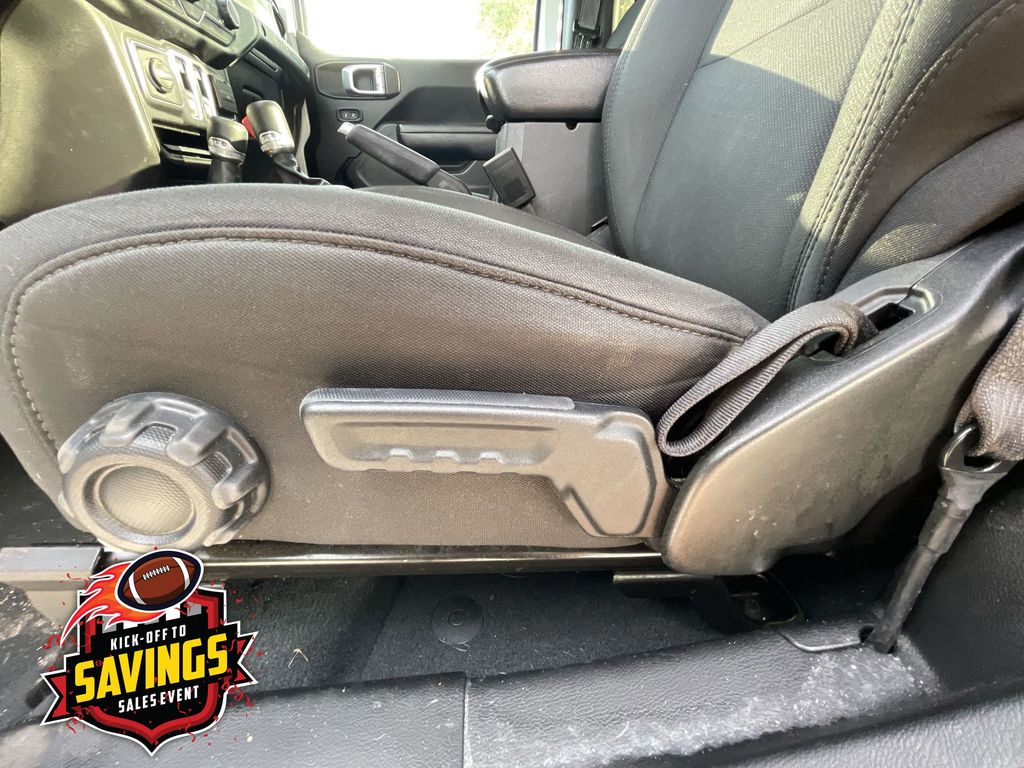 Used 2022 Jeep Wrangler SUV