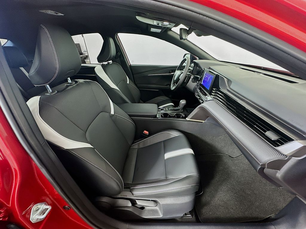 Thumbnail: 2025 Toyota Camry - 28