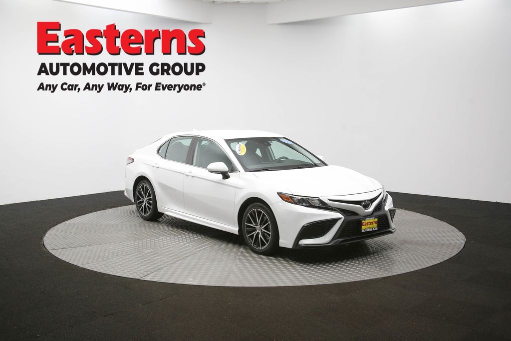 Used 2022 White Toyota SE image 46
