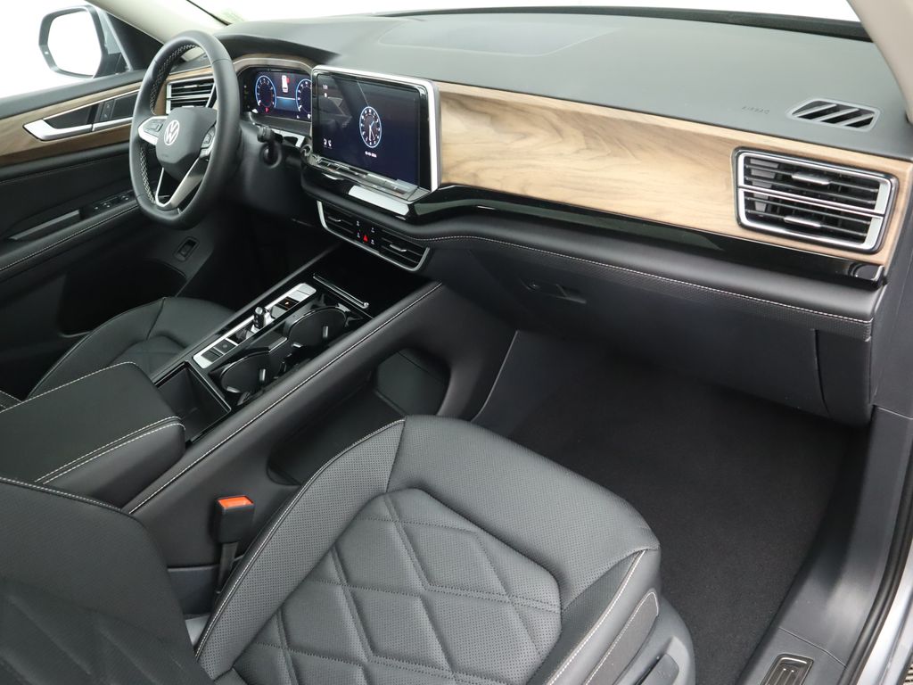 Thumbnail: 2026 Volkswagen Atlas - 17