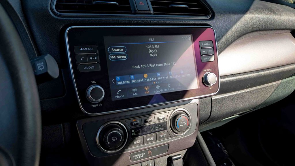 Used 2022 Nissan Leaf S 4D Hatchback