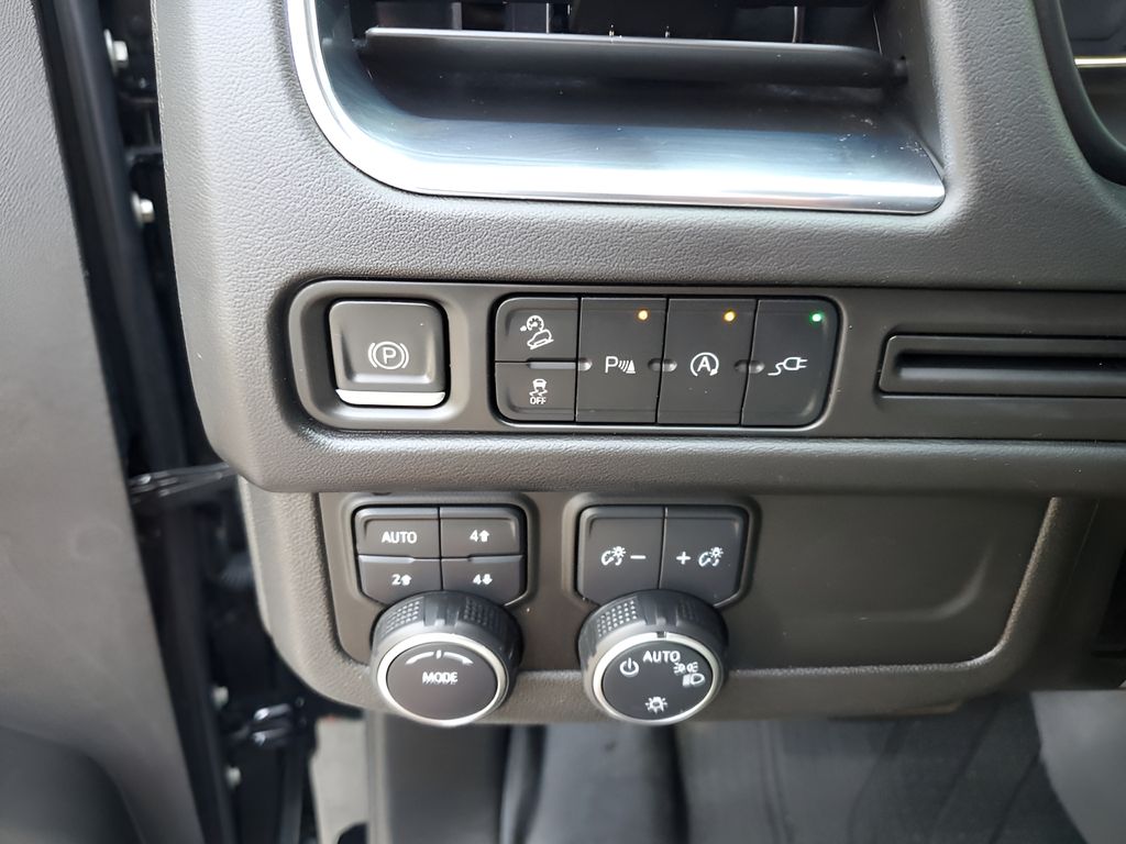 Used Car 2021 Chevrolet Suburban  Z71 For Sale Under $40,000 In Austin, Texas