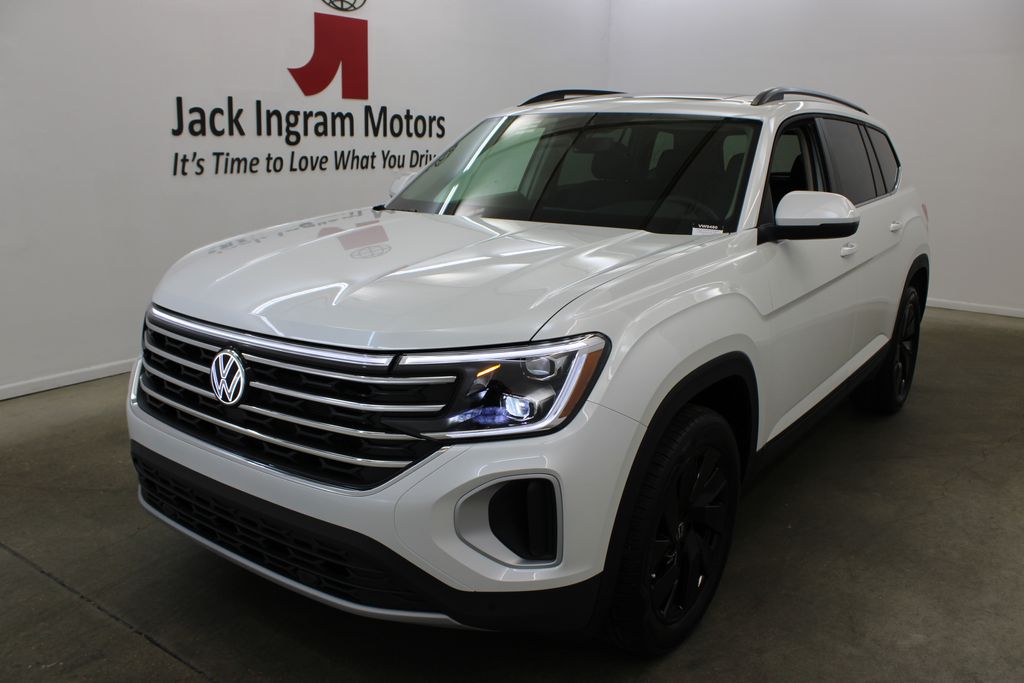 new 2026 Volkswagen Atlas car, priced at $43,361