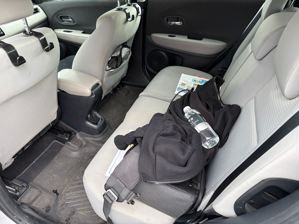 Used 2019 Silver Honda LX image 9