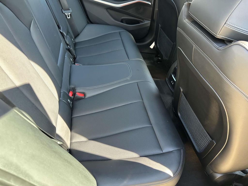 2022 BMW 3 Series 330i xDrive 22
