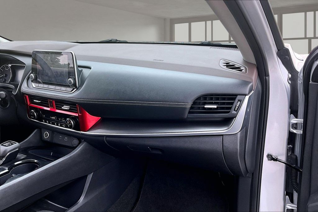 Used 2023 Nissan Rogue SUV