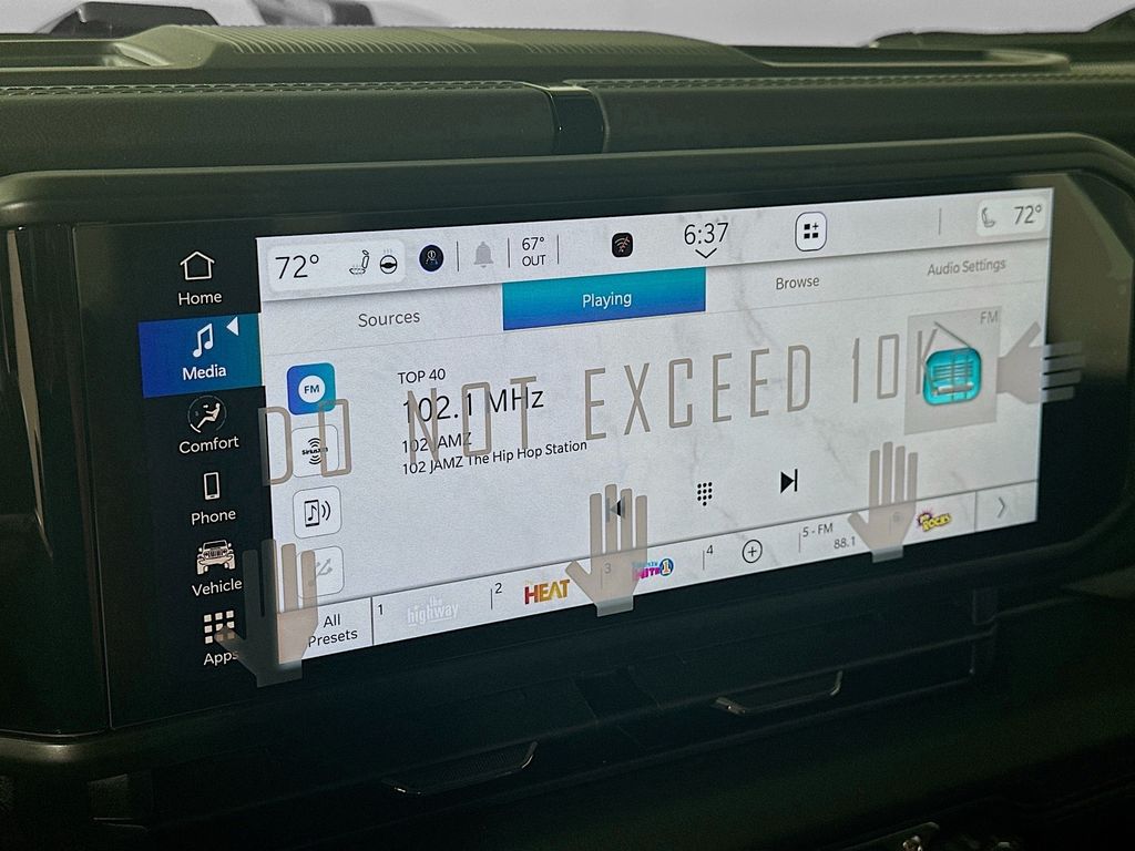 New 2026 Gray Jeep Mojave image 13