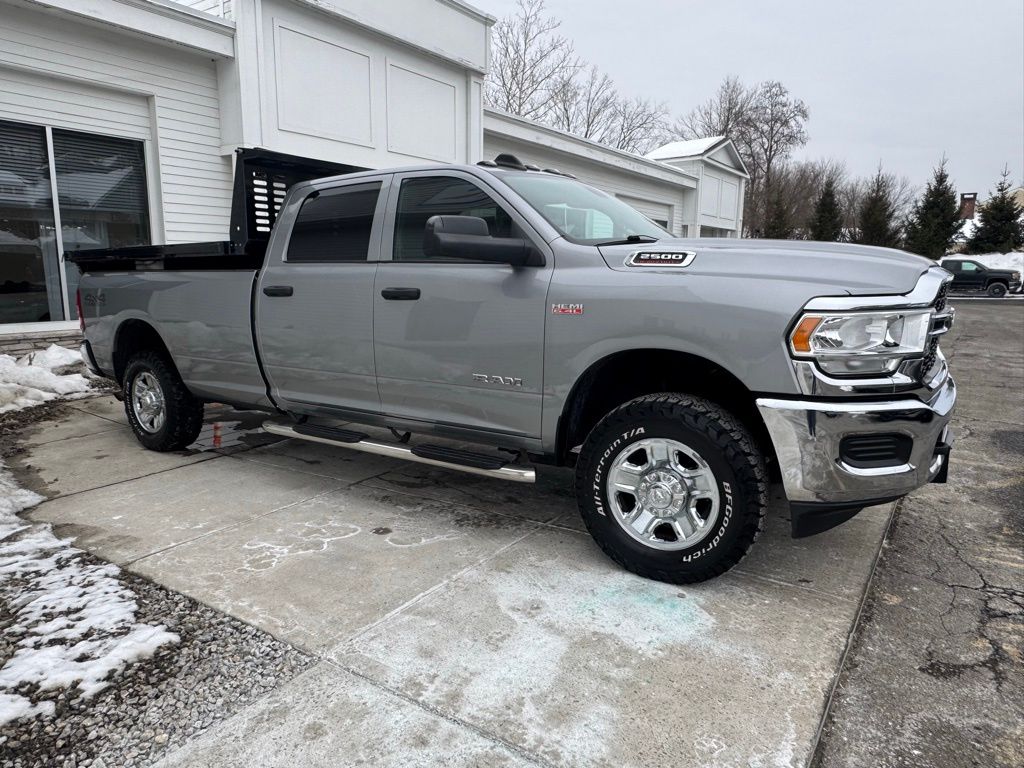 Billet Silver Metallic Clearcoat 2022 RAM 2500 Tradesman Crew Cab LB 4WD Pickup Truck Four-Wheel Drive 8-Speed Automatic