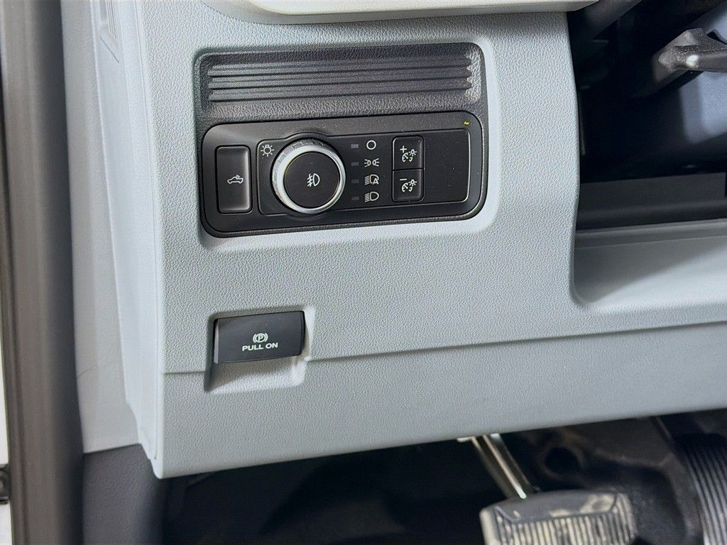 New 2026 White Ford XL image 28