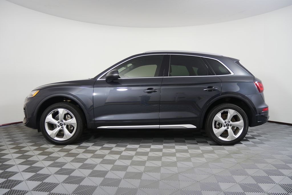 Thumbnail: 2021 Audi Q5 - 5
