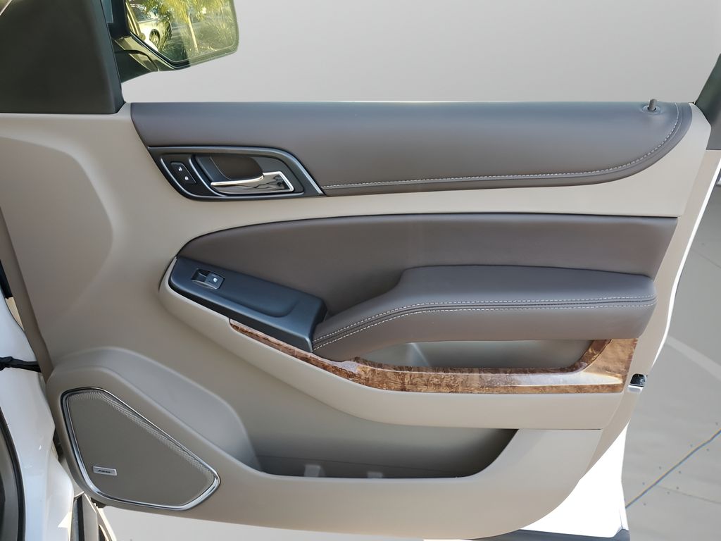 Used Car 2020 Chevrolet Suburban  Premier For Sale Under $40,000 In Austin, Texas