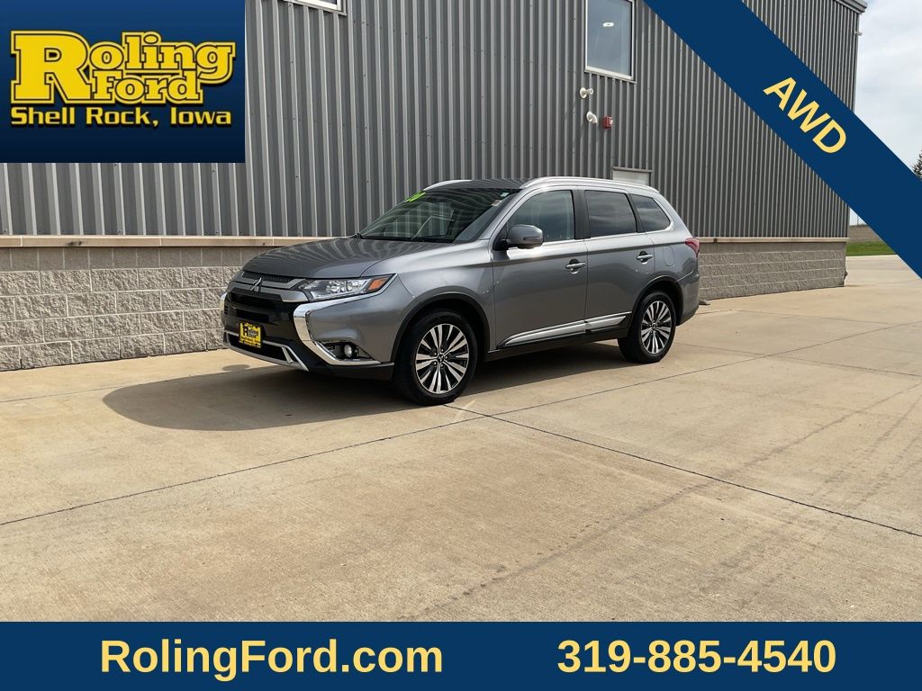 Gray 2020 Mitsubishi Outlander SUV / Crossover All-Wheel Drive Continuously Variable Transmission