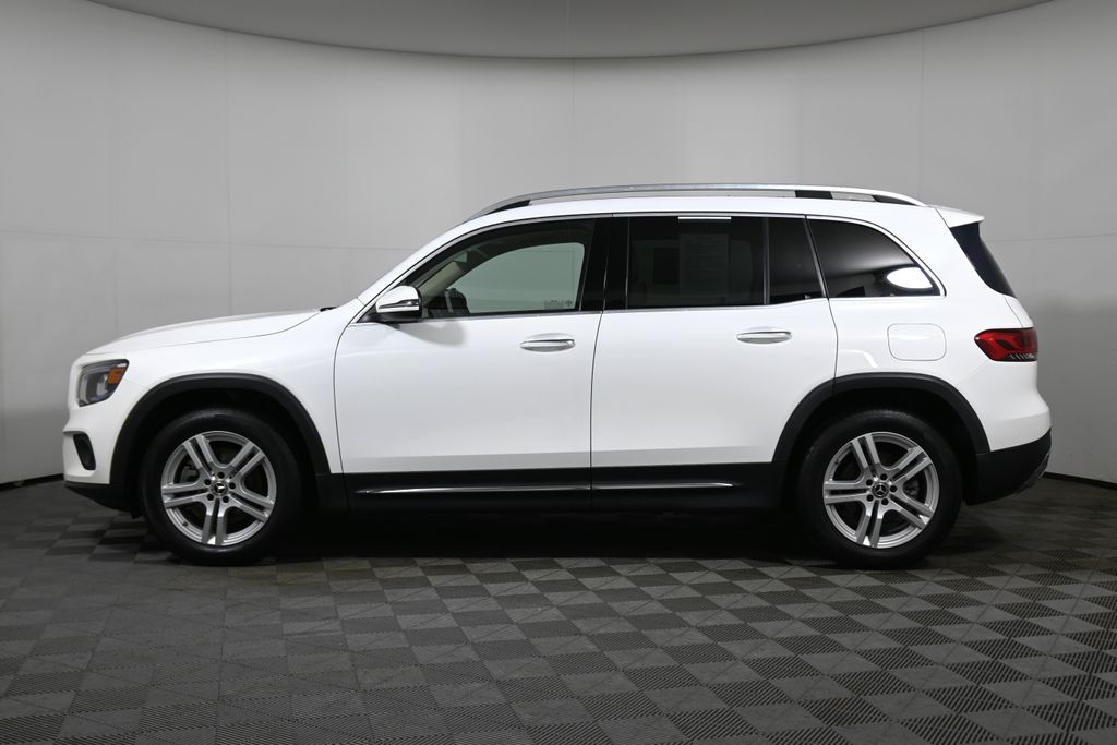 Thumbnail: 2022 Mercedes-Benz GLB - 2