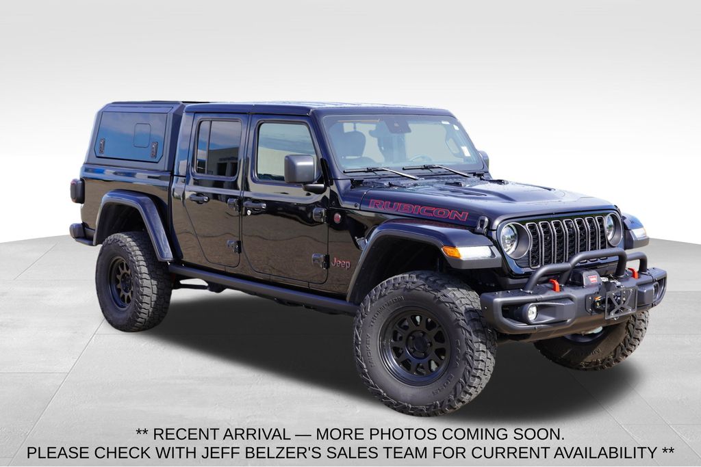 Black Clearcoat 2024 Jeep Gladiator Rubicon Crew Cab 4WD Pickup Truck Four-Wheel Drive 8-Speed Automatic