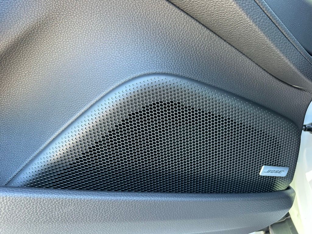 Thumbnail: 2026 Porsche Panamera - 21