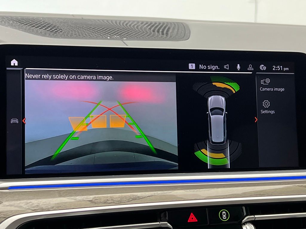 Thumbnail: 2022 BMW X7 - 16