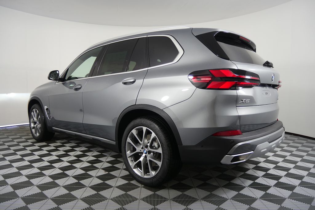 Thumbnail: 2026 BMW X5 - 5
