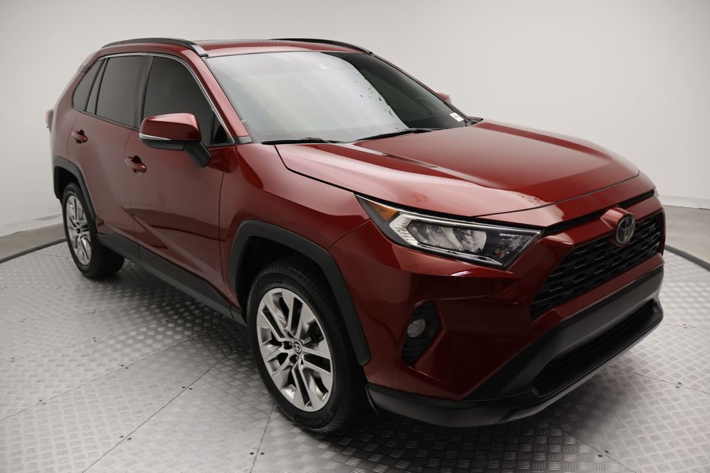 Thumbnail: 2021 Toyota RAV4 - 6