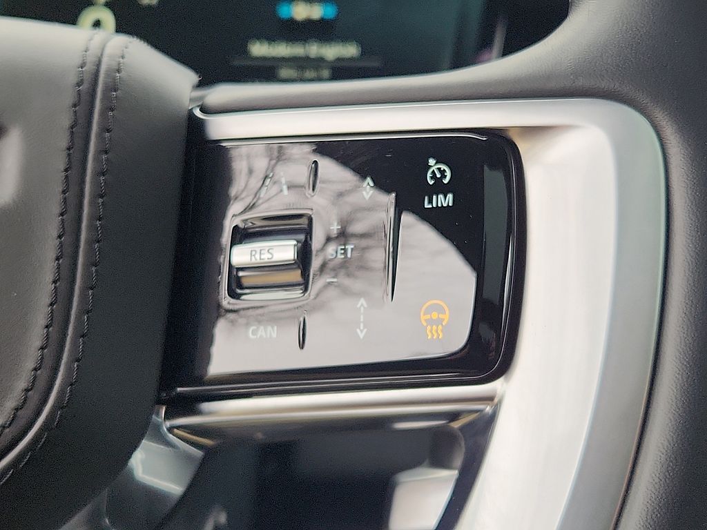 Thumbnail: 2023 Land Rover Range Rover - 23