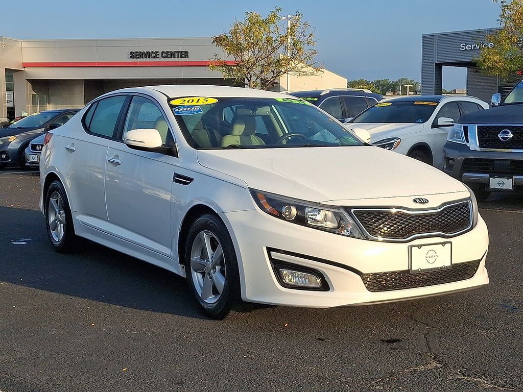 Thumbnail: 2015 Kia Optima - 3