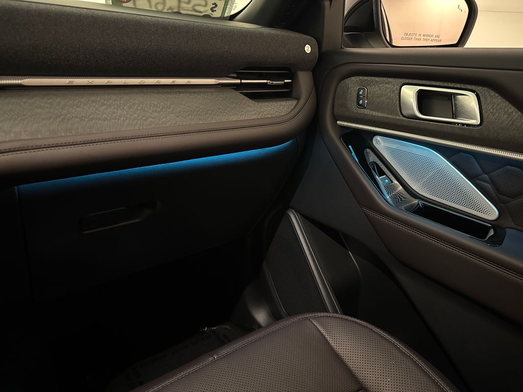 New 2026 White Ford Platinum image 36