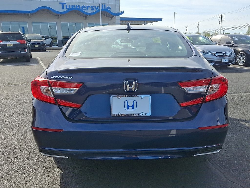 2018 Honda Accord LX 5