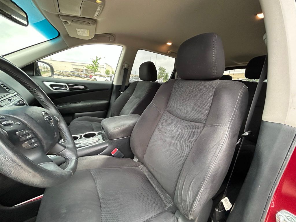 2015 Nissan Pathfinder SV 5