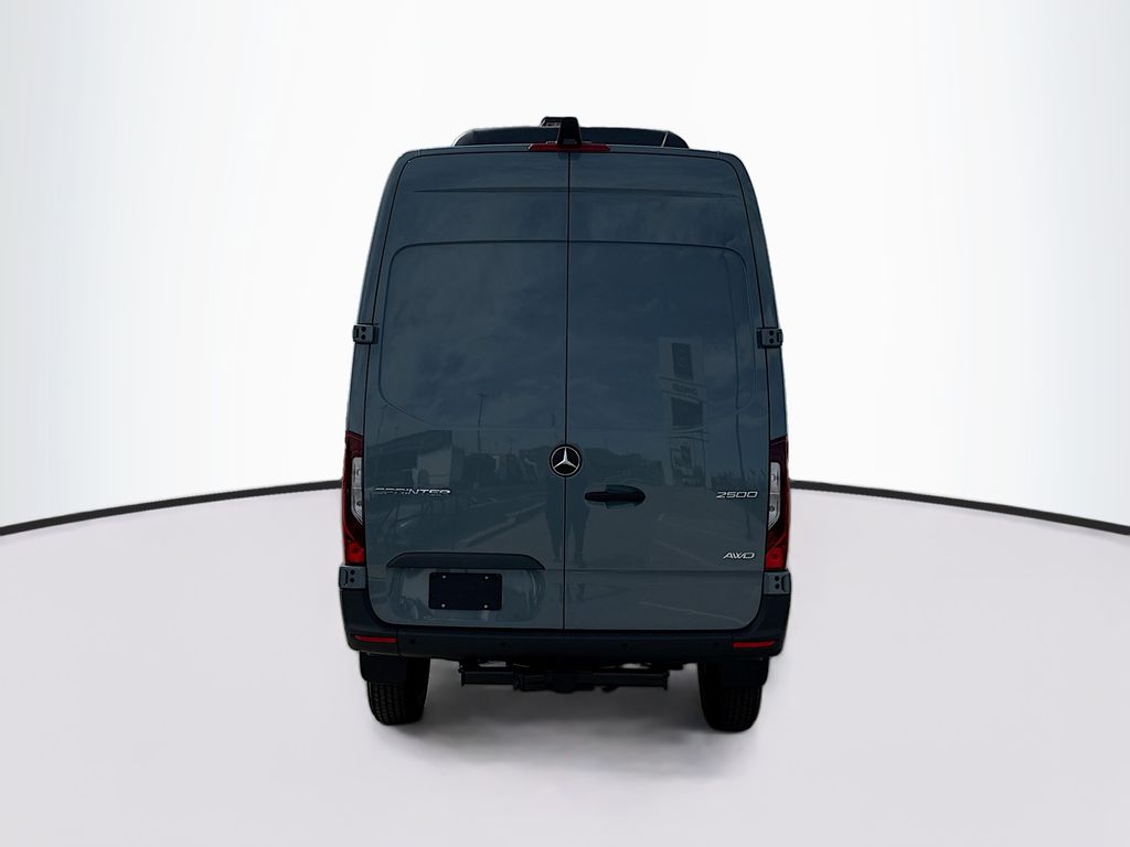 Thumbnail: 2026 Mercedes-Benz Sprinter - 6