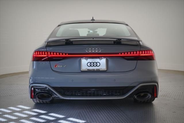 Thumbnail: 2026 Audi RS 7 - 4