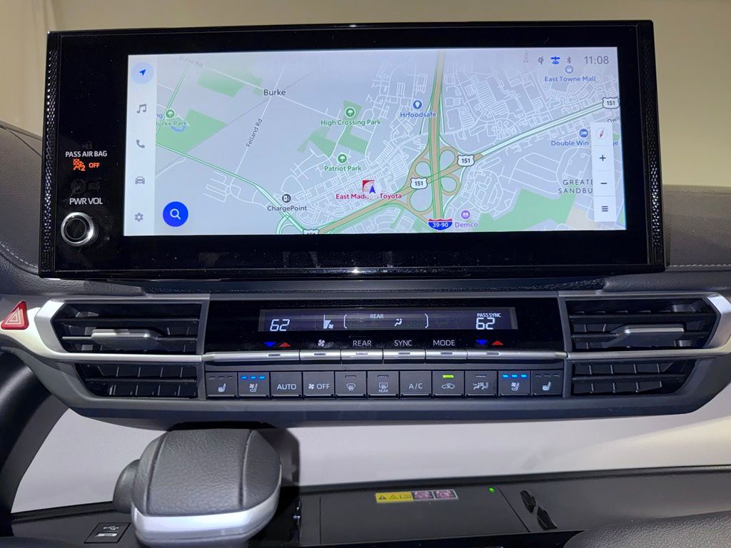 Thumbnail: 2026 Toyota Sienna - 31