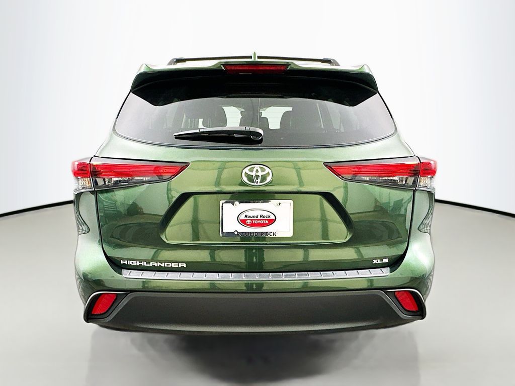 2023 Toyota Highlander XLE 6