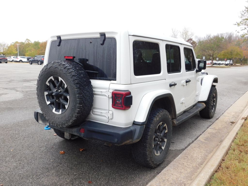 2024 Jeep Wrangler Rubicon 4xe 10