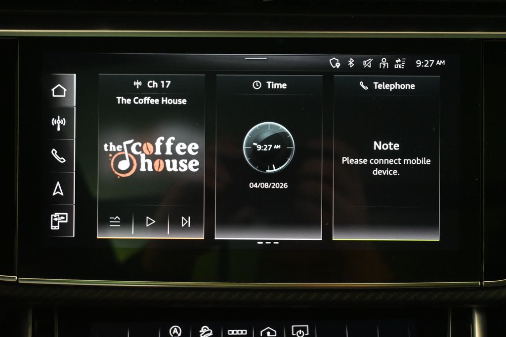 Thumbnail: 2024 Audi RS Q8 - 21