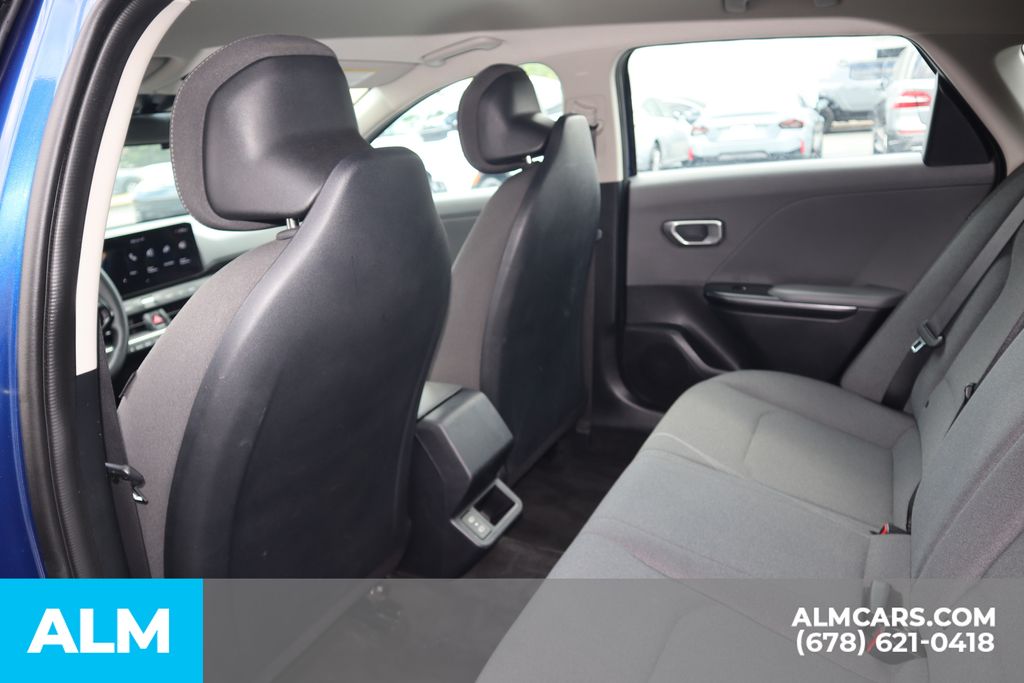 Used 2025 Blue Kia LXS image 18