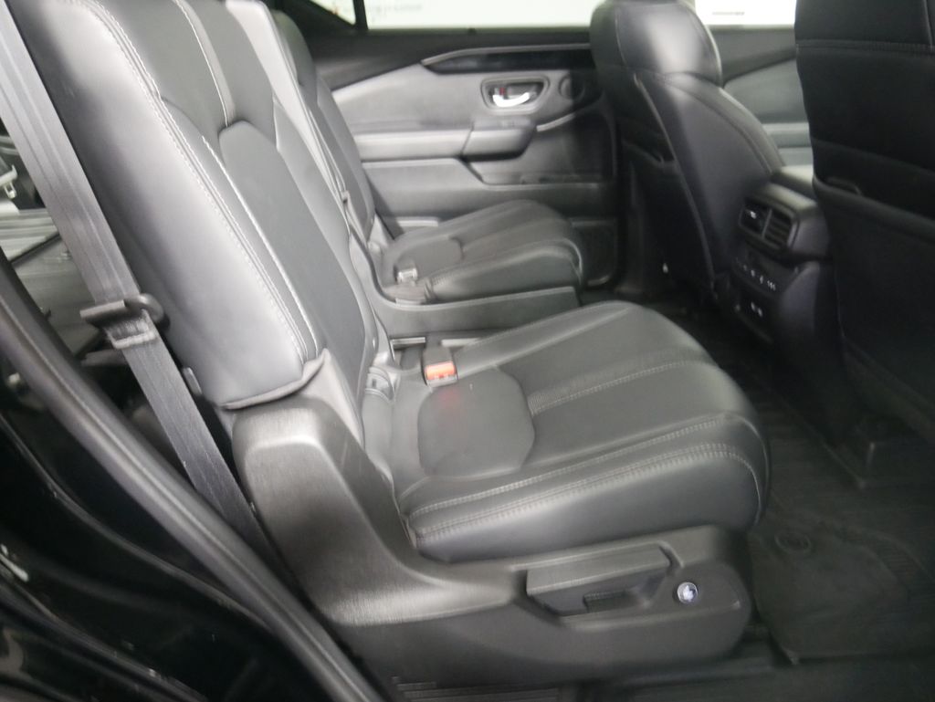 Thumbnail: 2023 Honda Pilot - 8