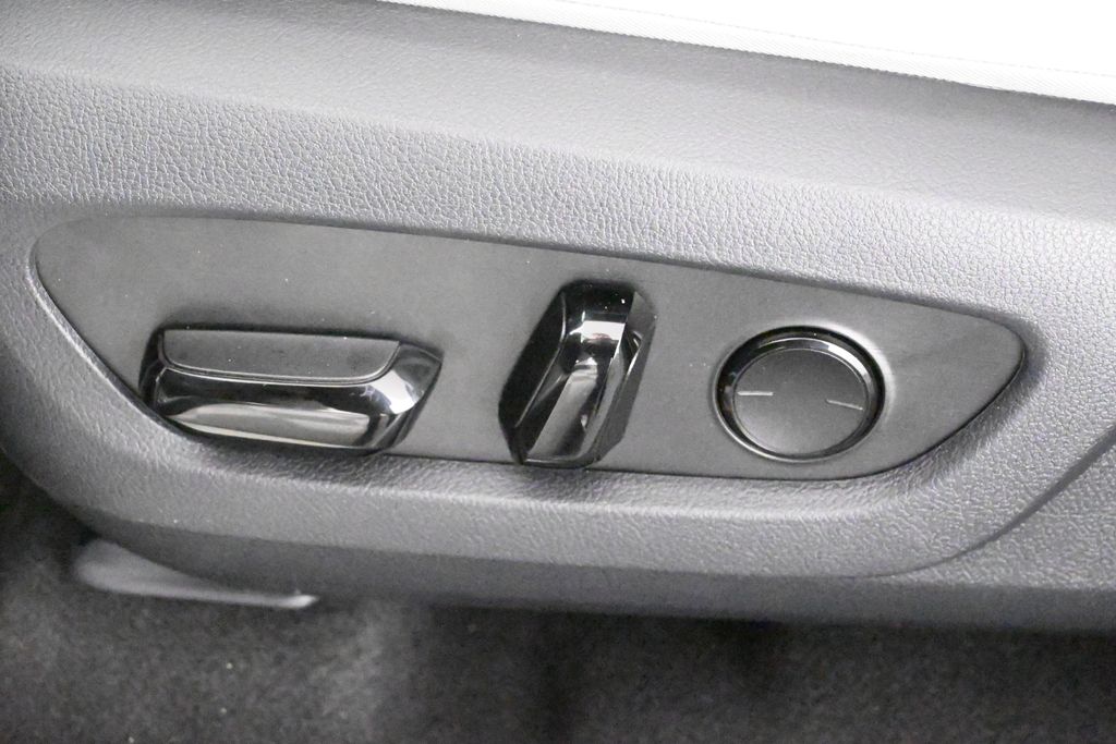 Thumbnail: 2026 Lexus RX - 28