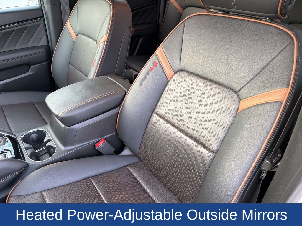 2023 GMC Canyon 4WD Crew Cab Short Box AT4