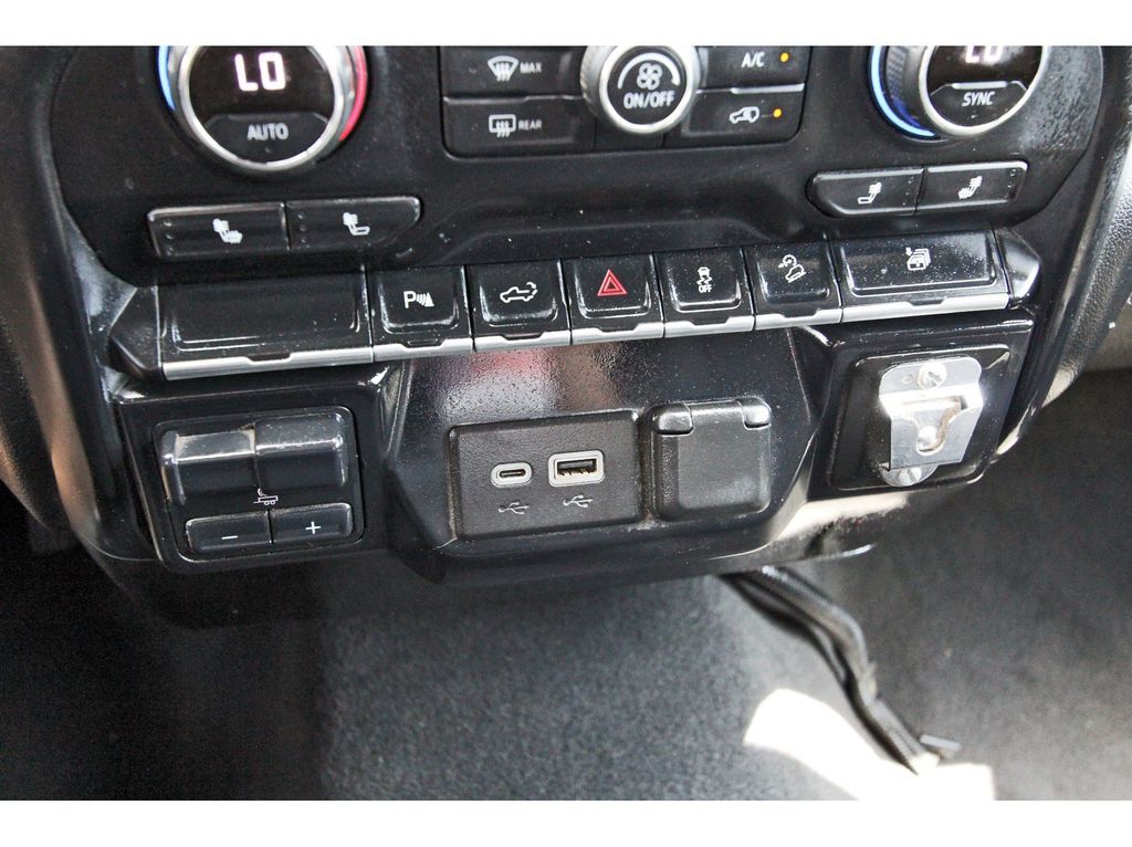 2020 Chevrolet Silverado 2500HD LT White at Traditions Chevrolet