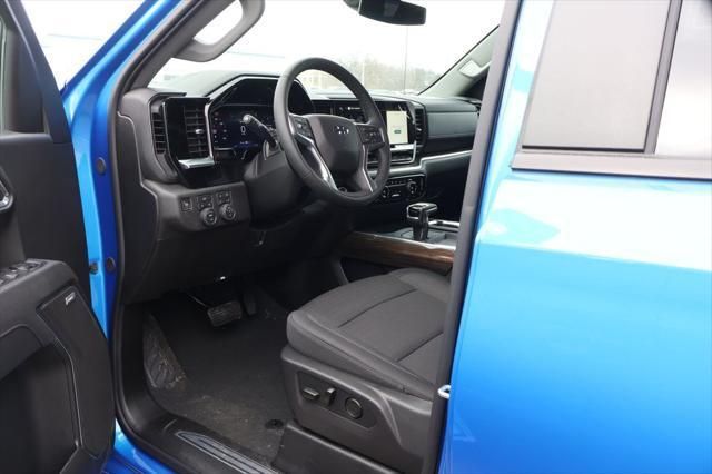 Thumbnail: 2026 Chevrolet Silverado 1500 - 14