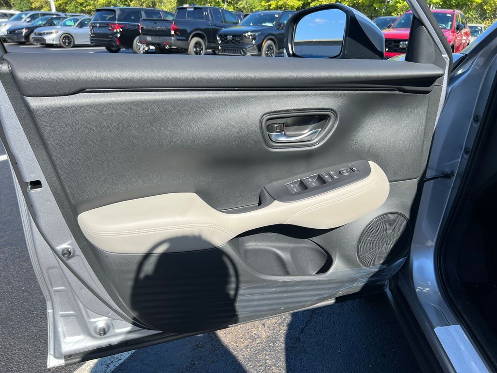 Thumbnail: 2027 Honda HR-V - 18