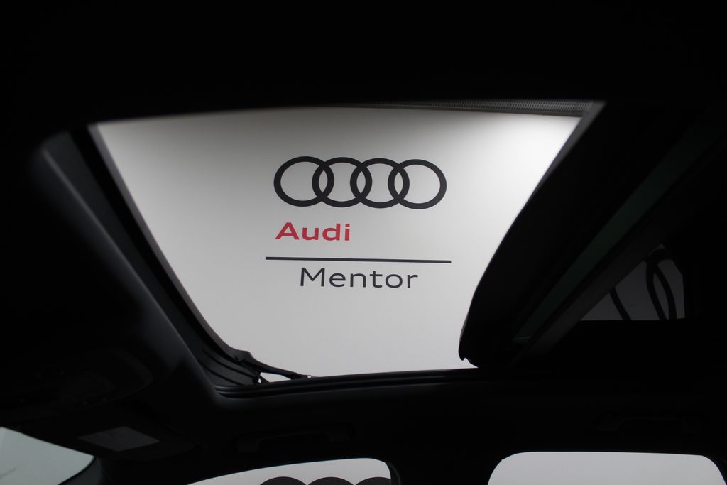 Thumbnail: 2025 Audi Q3 - 14