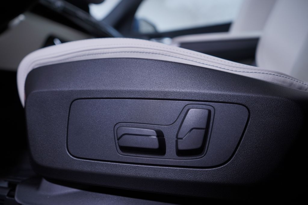 Thumbnail: 2026 BMW X1 - 12