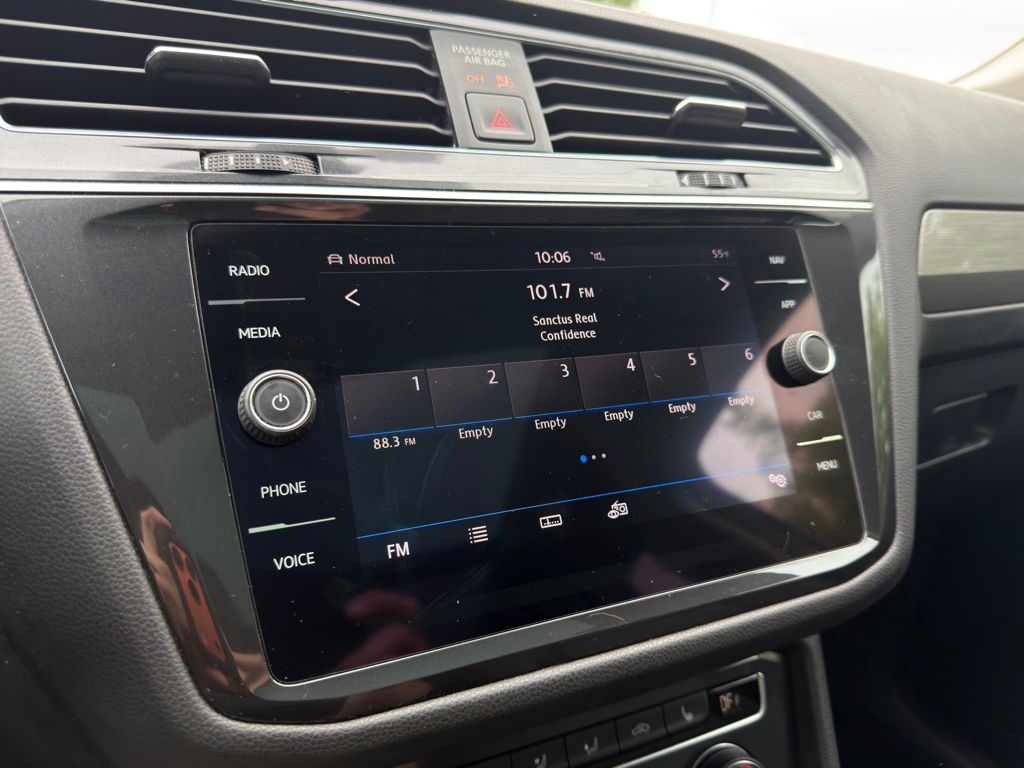 Thumbnail: 2019 Volkswagen Tiguan - 29