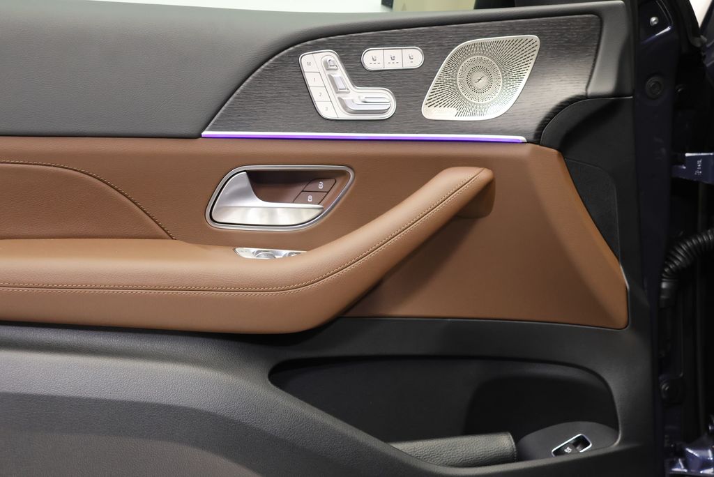 Thumbnail: 2026 Mercedes-Benz GLE - 32